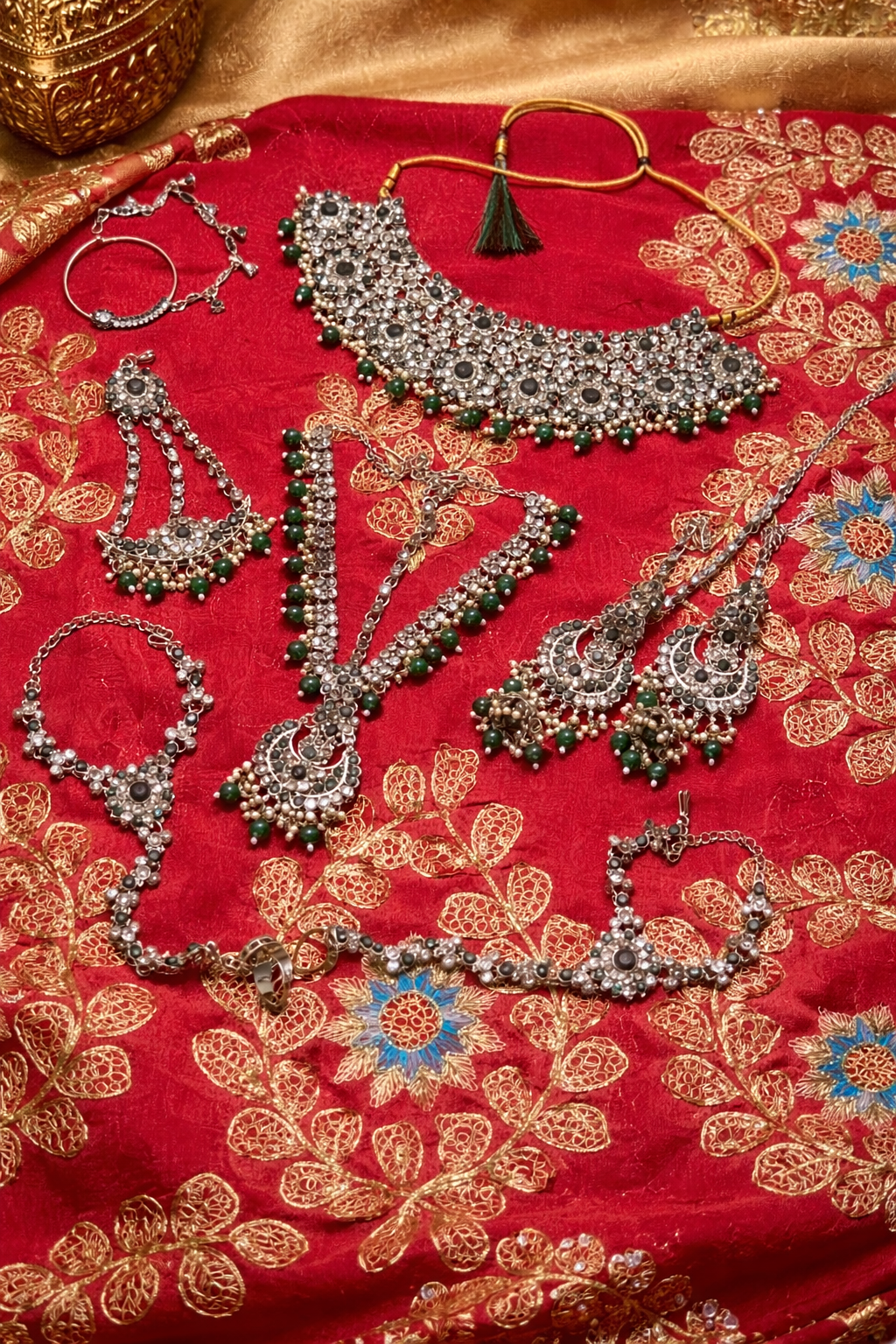 Kundan Green Bridal Jewelry Set | 7 Piece Dulhan Collection